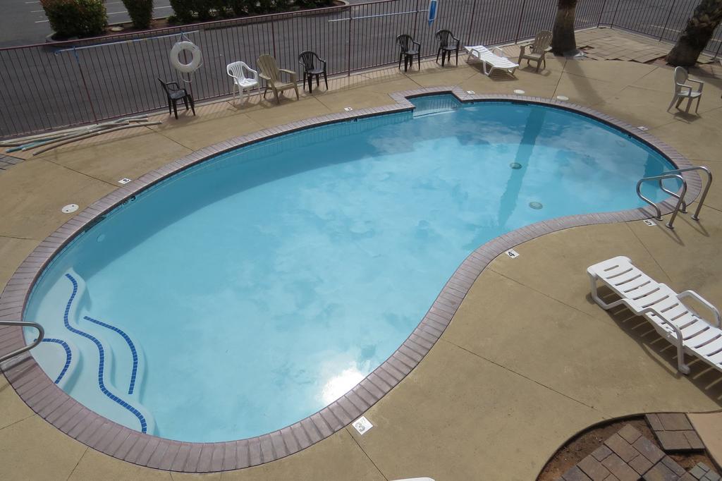 America'S Best Inn & Suites Saint George Екстер'єр фото