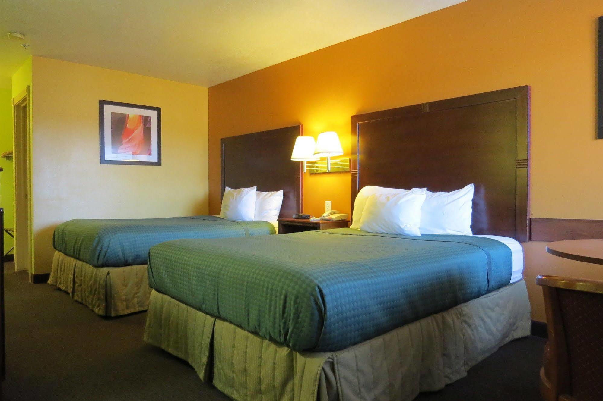 America'S Best Inn & Suites Saint George Екстер'єр фото